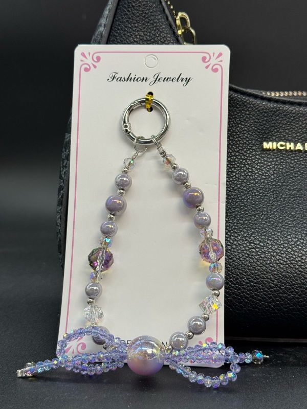 Красивые брелки  для телефона