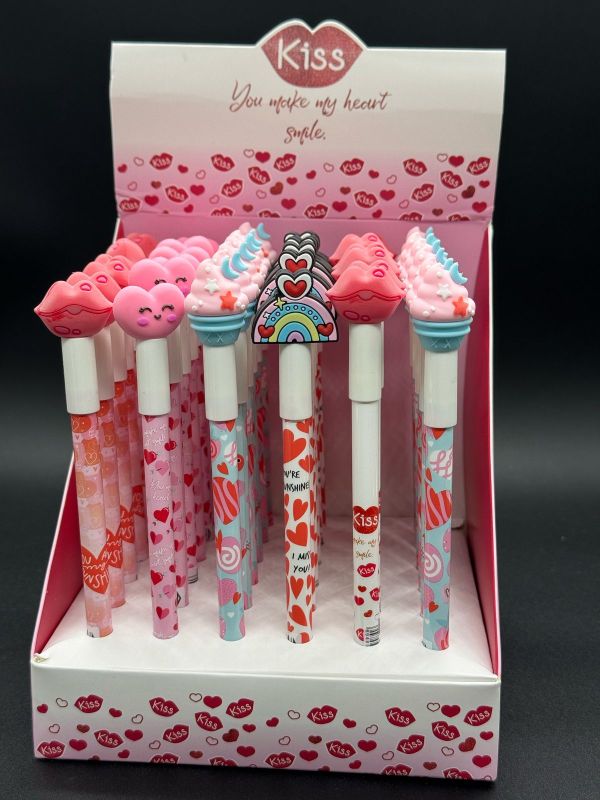 Ручка синий гелевые с тольшиной 0,5 KISS