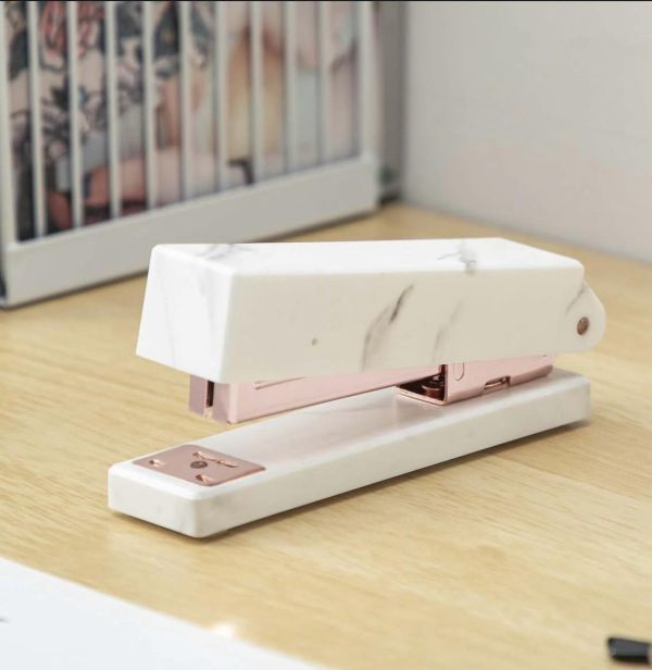 Степлер мраморный и прозрачный