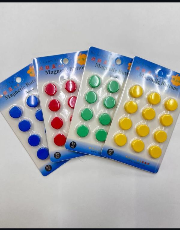 Магнит однотонный маленький